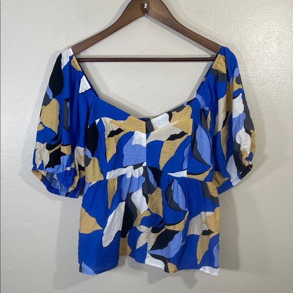 Nine West Tops - NWT Nine West Blue and Tan Patterned Blouse